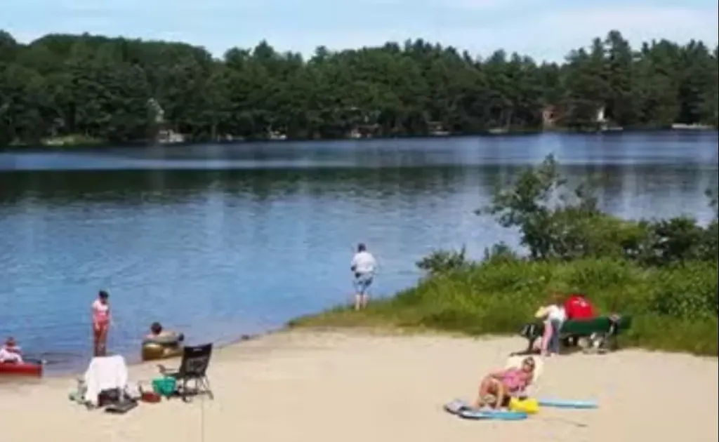 37 Autumn Road Hillsborough NH 03244