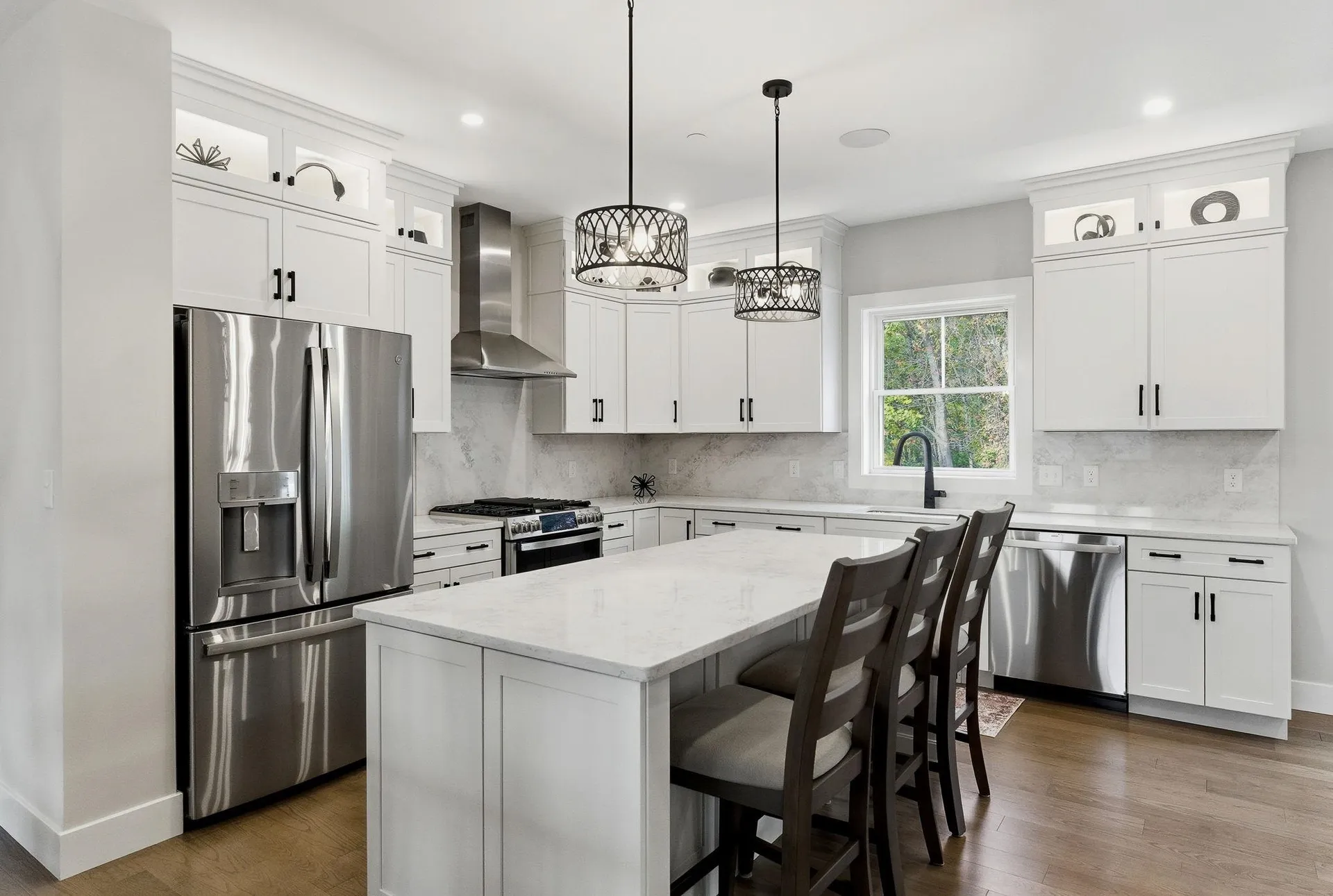 36 Elise Avenue Londonderry NH 03053