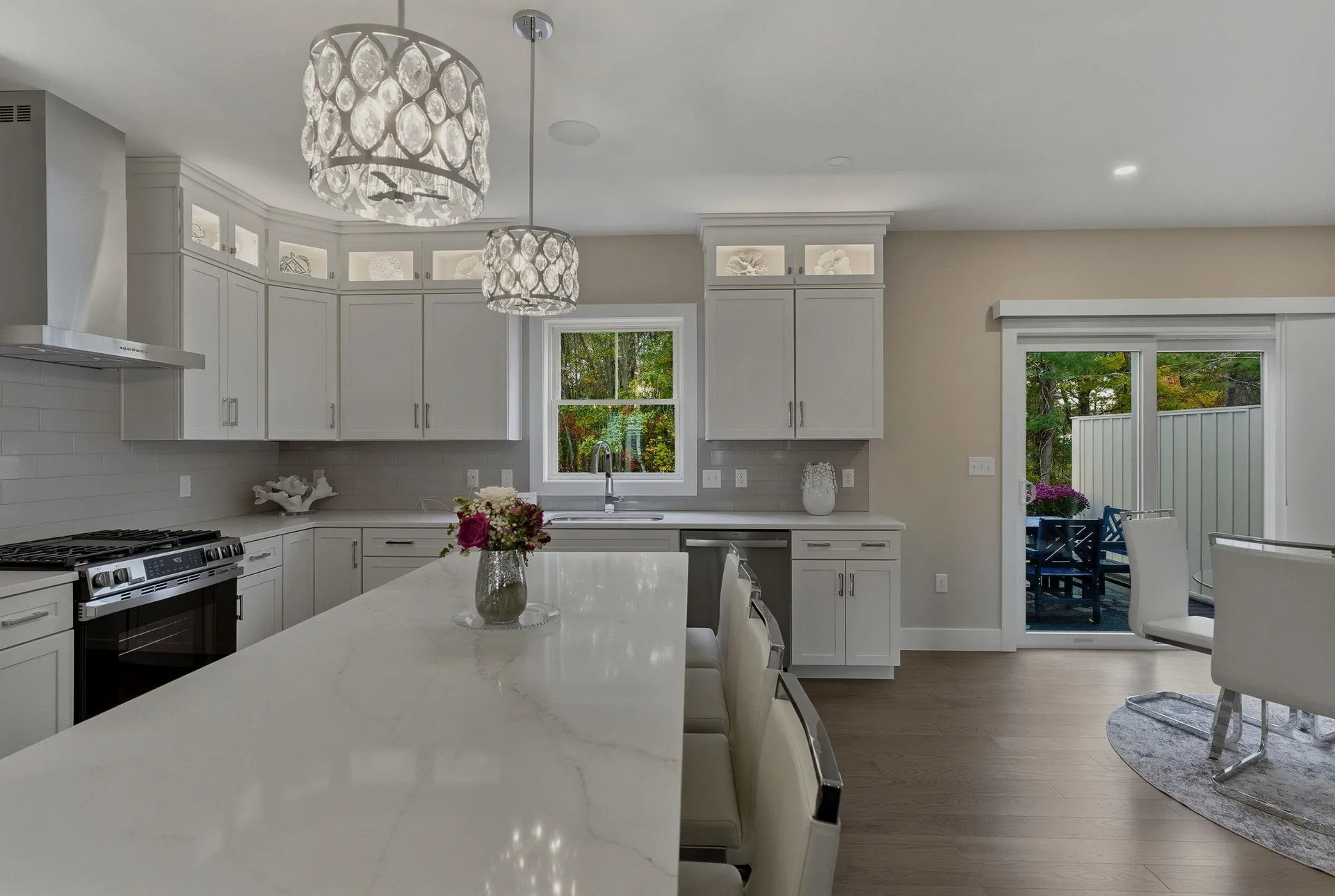 36 Elise Avenue Londonderry NH 03053
