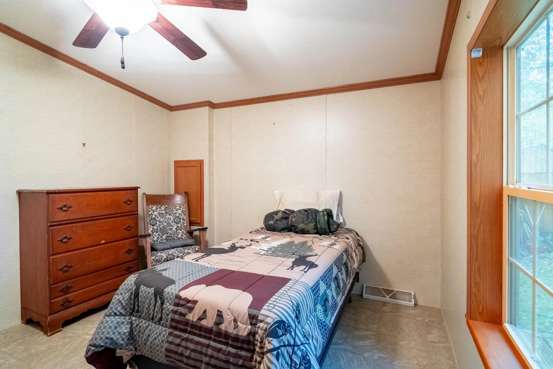 10 Roy Street Raymond NH 03077