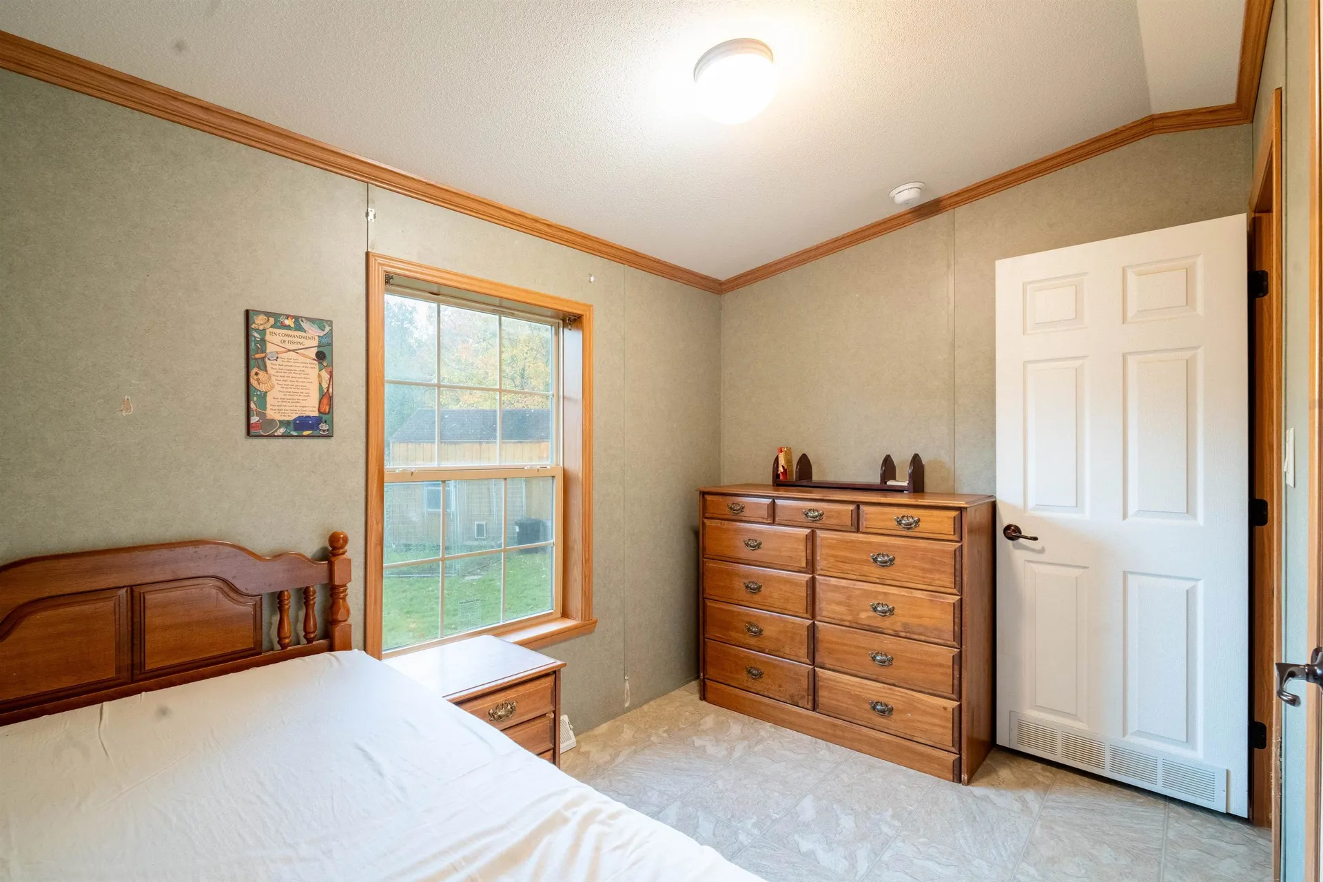 10 Roy Street Raymond NH 03077