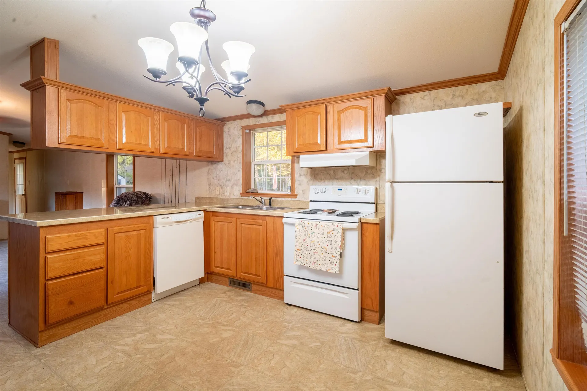 10 Roy Street Raymond NH 03077