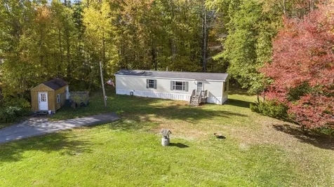 10 Roy Street Raymond NH 03077