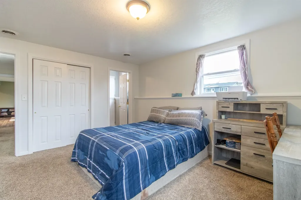 6455 Vt Route 100 Troy VT 05868