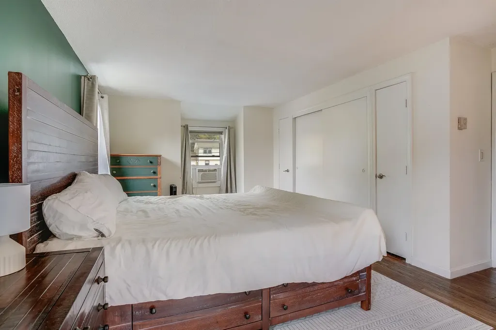 759 Cohas Avenue Manchester NH 03109