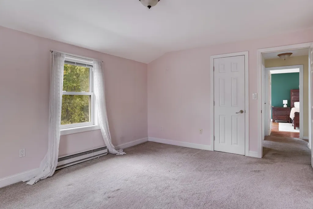 759 Cohas Avenue Manchester NH 03109