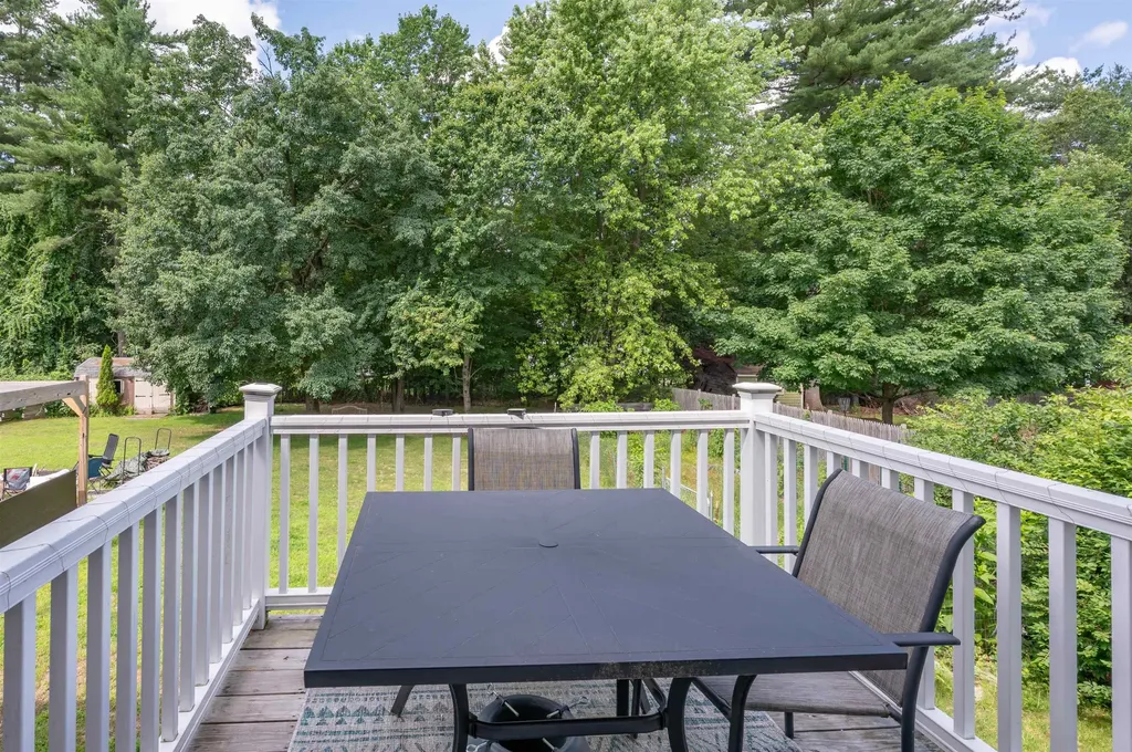 759 Cohas Avenue Manchester NH 03109