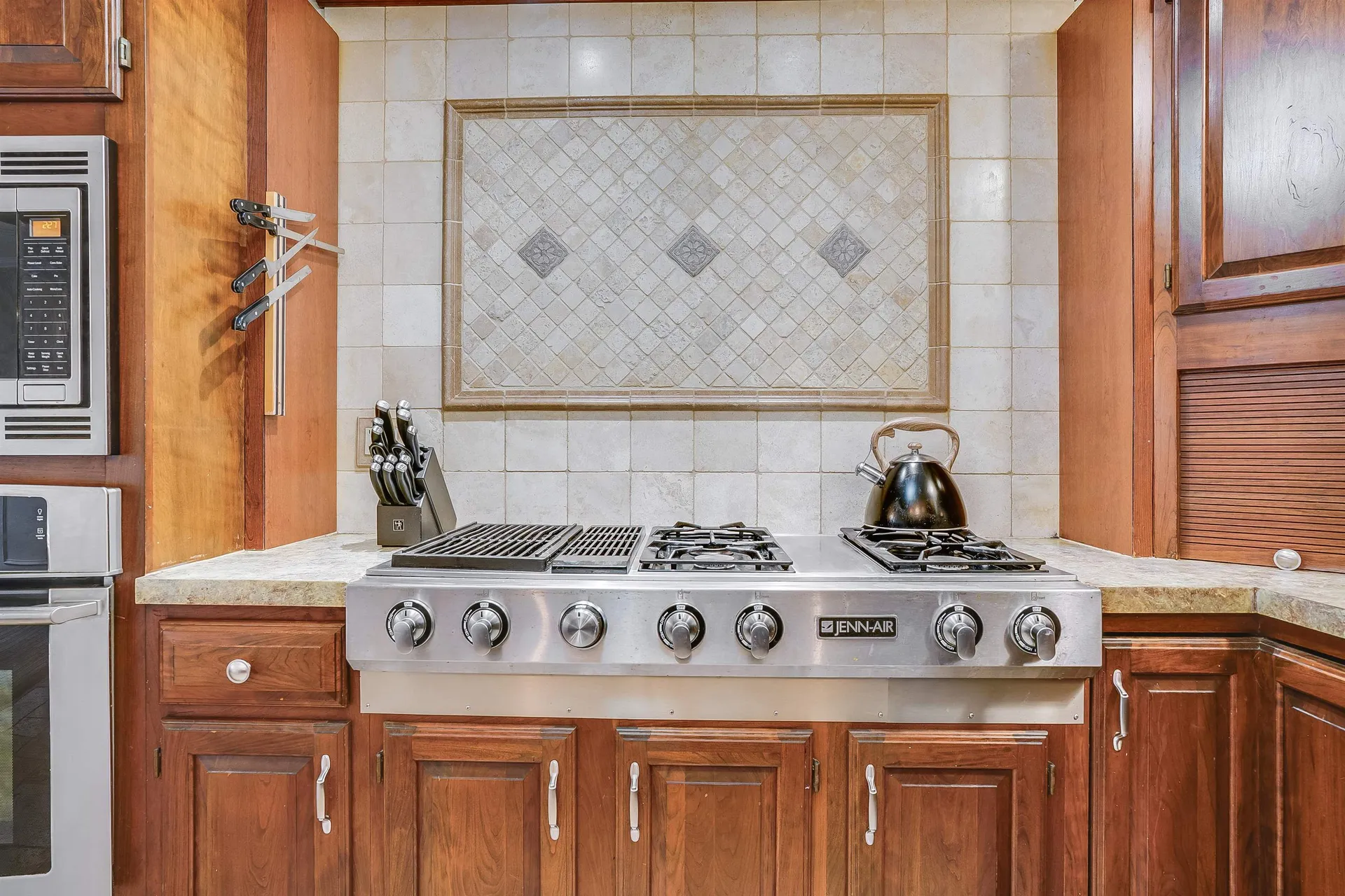 759 Cohas Avenue Manchester NH 03109