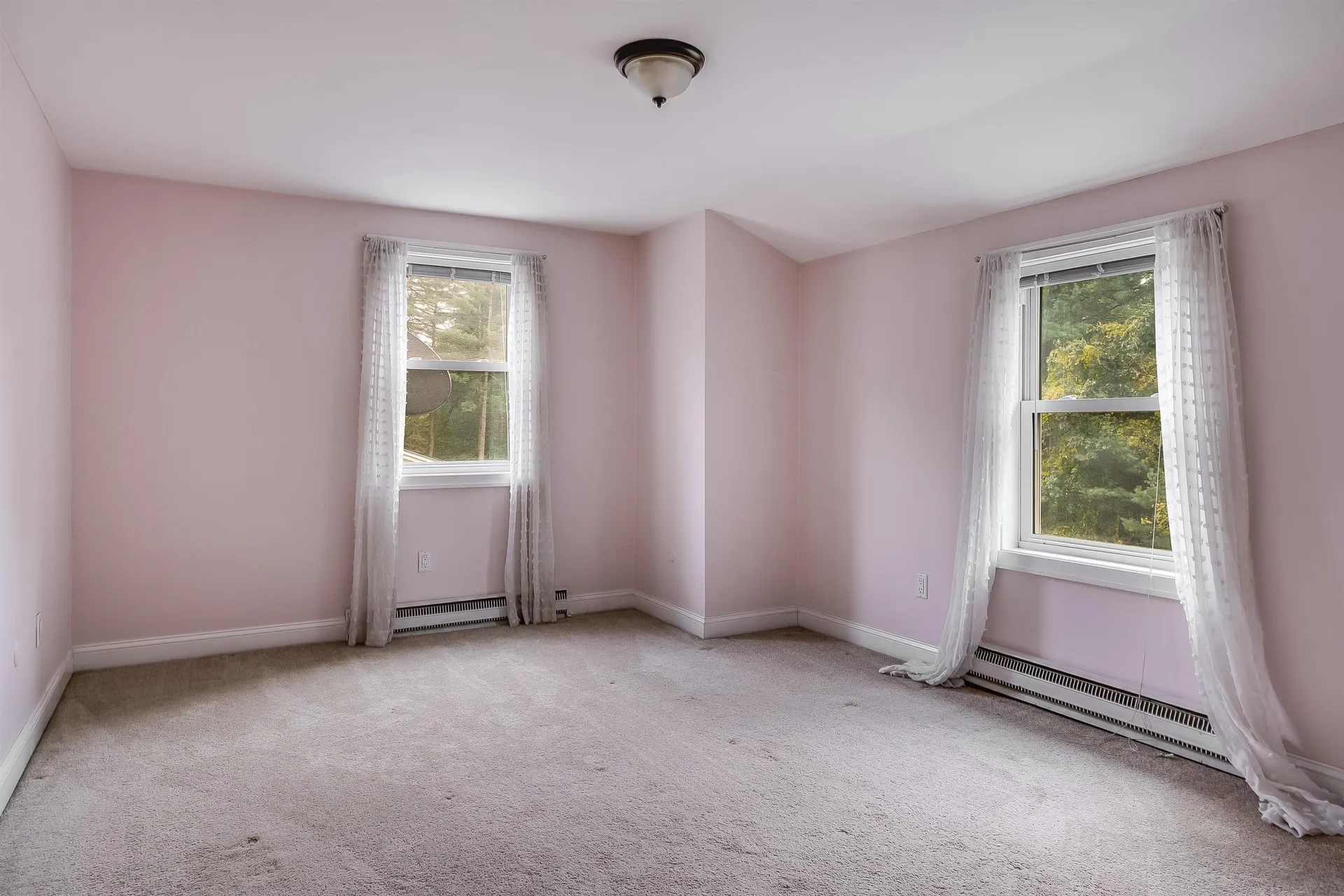 759 Cohas Avenue Manchester NH 03109