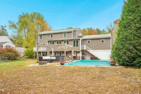 759 Cohas Avenue Manchester NH 03109