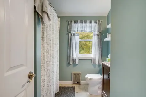 759 Cohas Avenue Manchester NH 03109