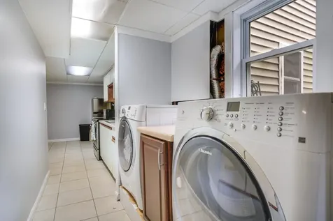 759 Cohas Avenue Manchester NH 03109