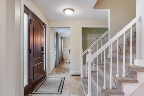 759 Cohas Avenue Manchester NH 03109