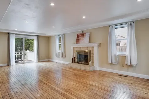 759 Cohas Avenue Manchester NH 03109