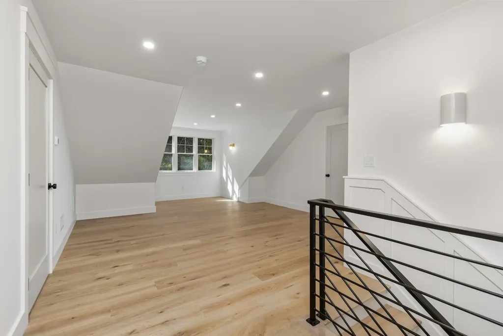 1 Sagamore Grove Portsmouth NH 03801