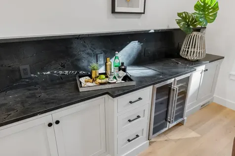 1 Sagamore Grove Portsmouth NH 03801