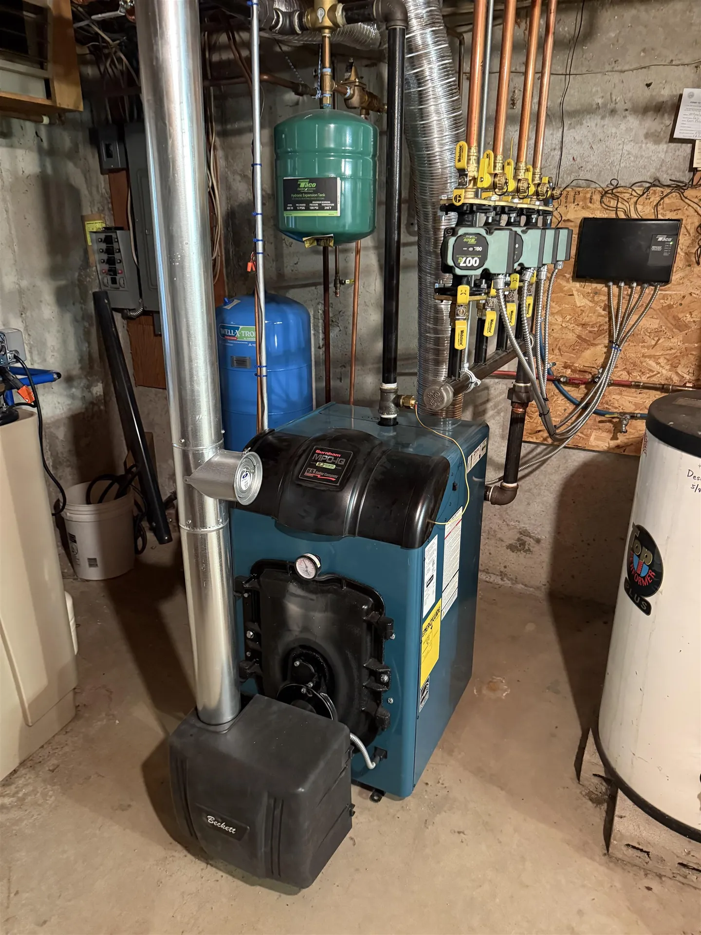 22 Ronald Road Albany NH 03818