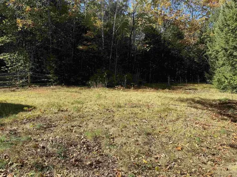 22 Ronald Road Albany NH 03818