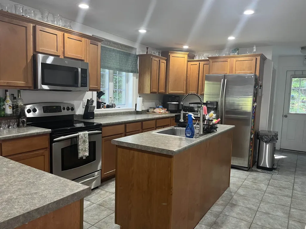 47 Daroska Road Pittsfield NH 03263