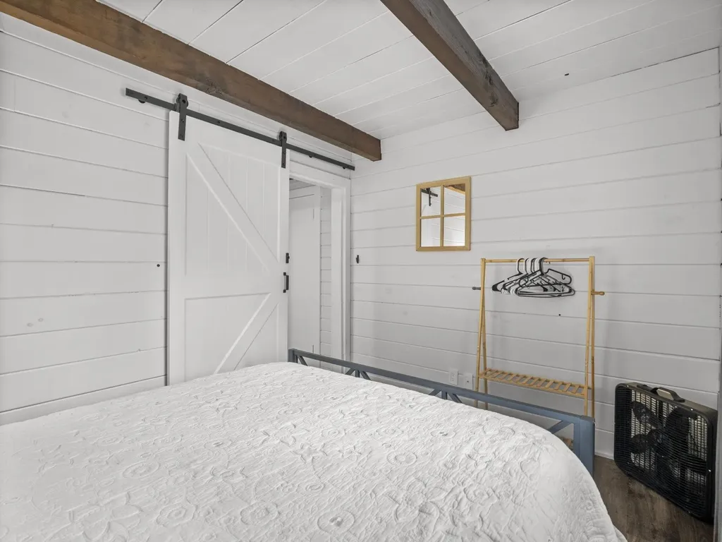 26 Ellen Brook Road Hillsborough NH 03244