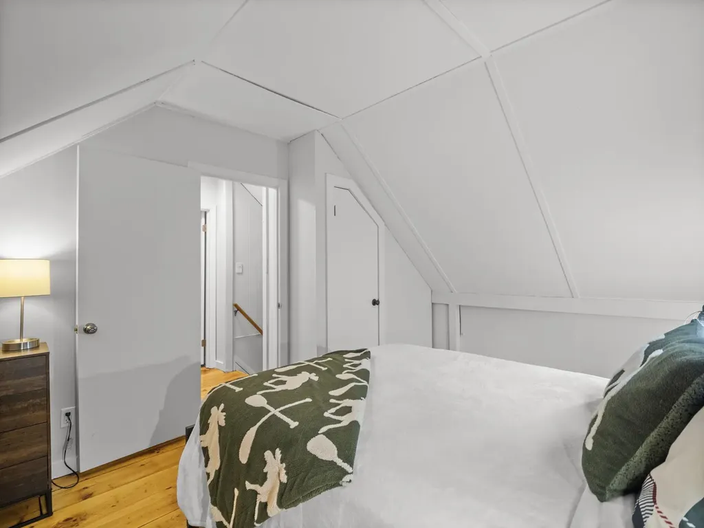 26 Ellen Brook Road Hillsborough NH 03244