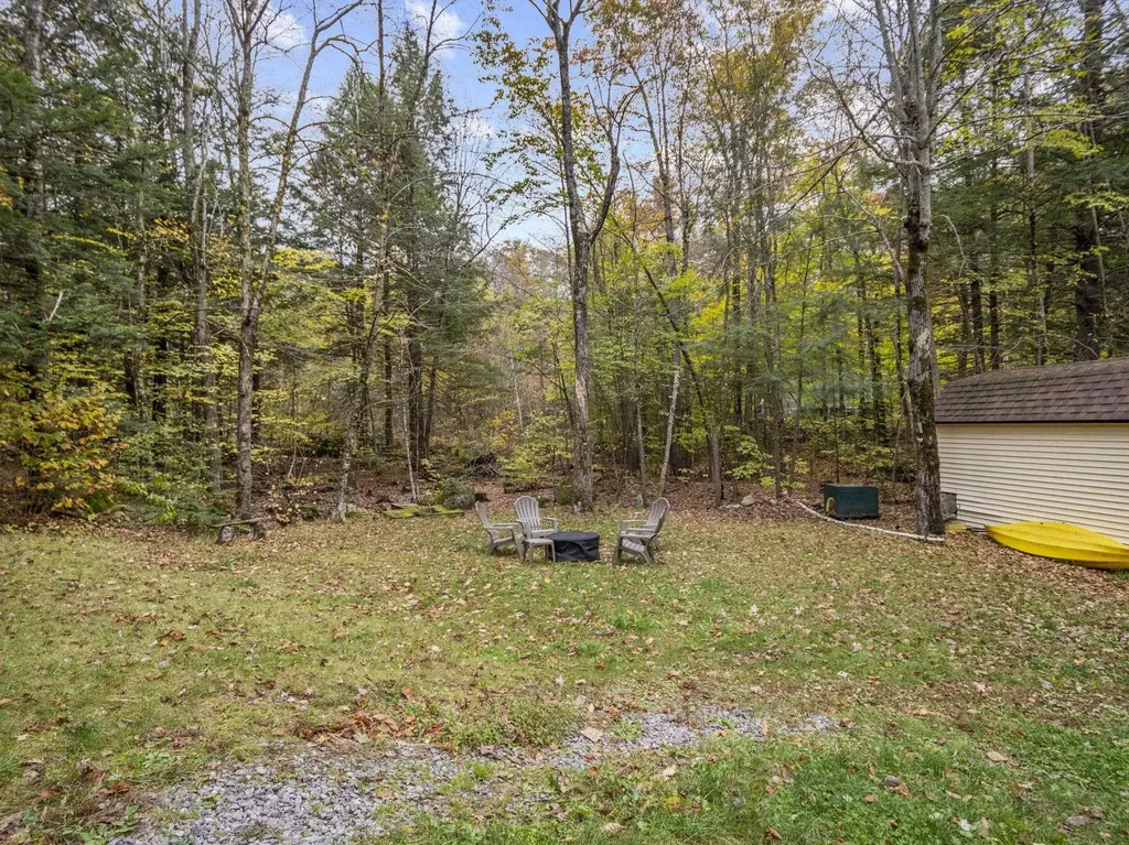 26 Ellen Brook Road Hillsborough NH 03244