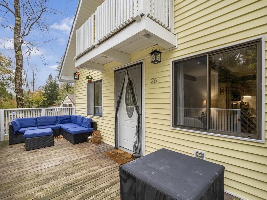 26 Ellen Brook Road Hillsborough NH 03244