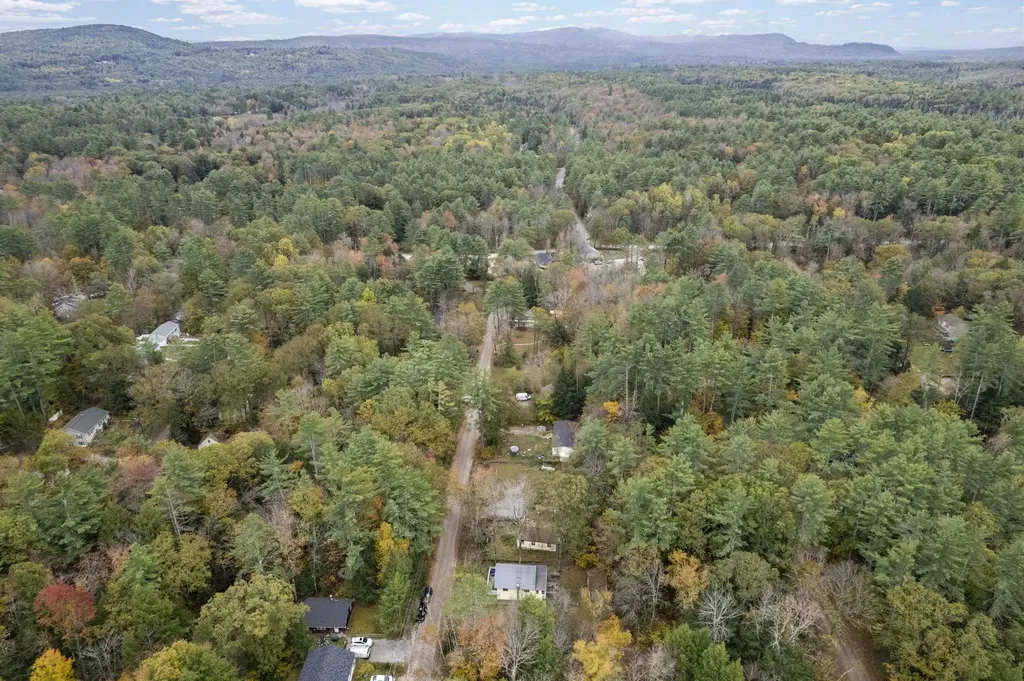 26 Ellen Brook Road Hillsborough NH 03244