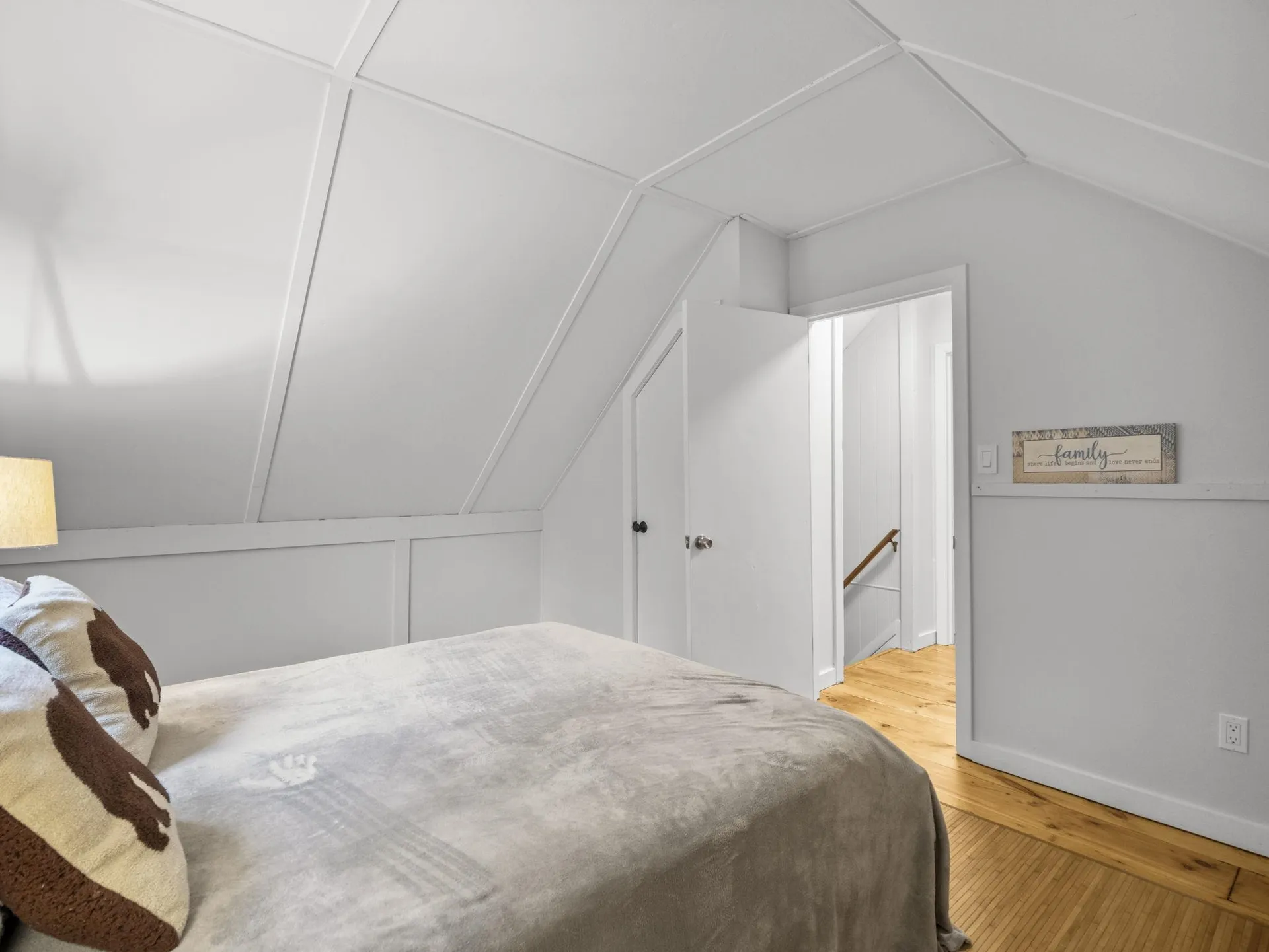 26 Ellen Brook Road Hillsborough NH 03244