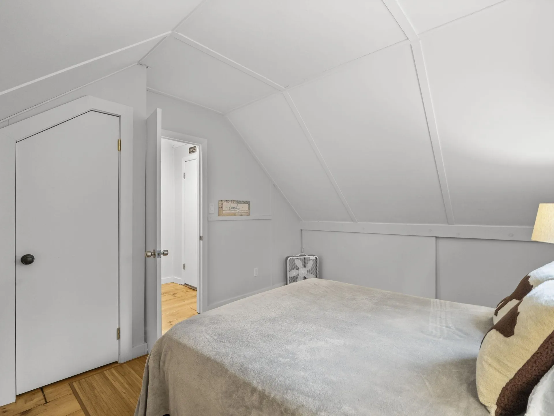 26 Ellen Brook Road Hillsborough NH 03244