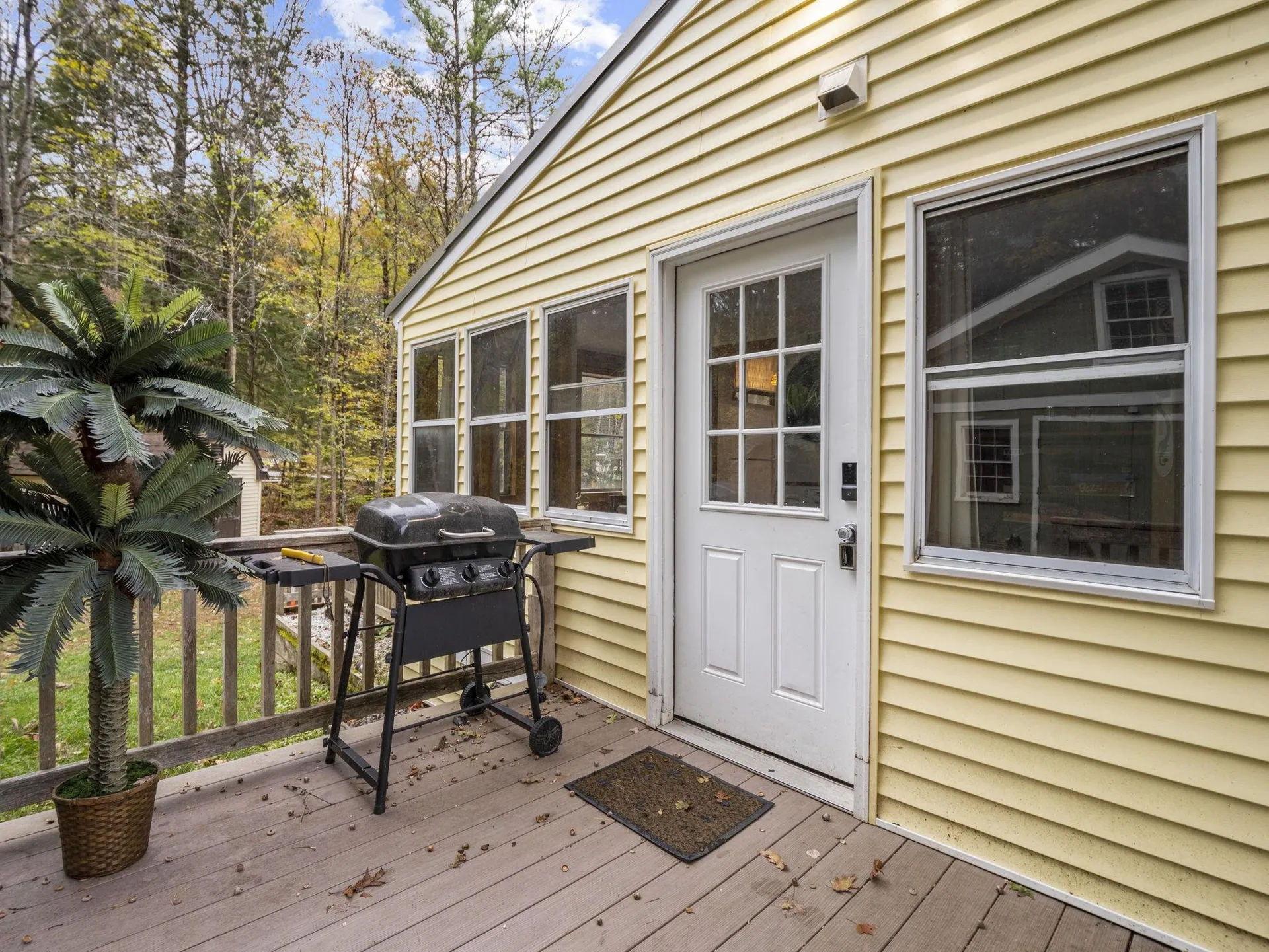 26 Ellen Brook Road Hillsborough NH 03244