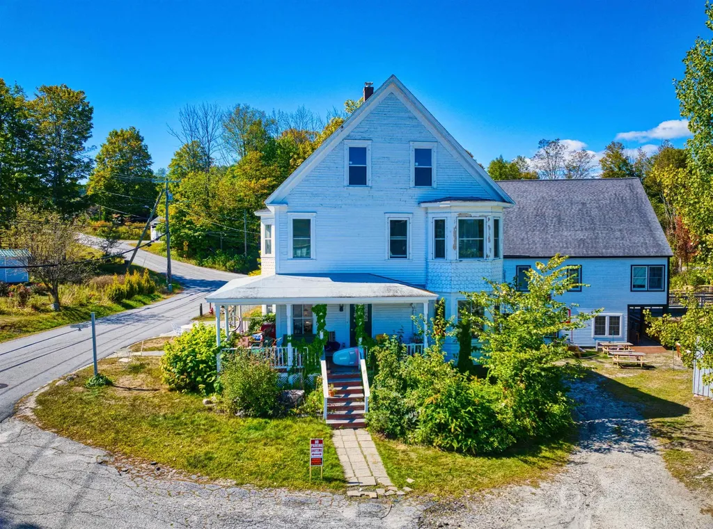 33 River Road Sunapee NH 03782