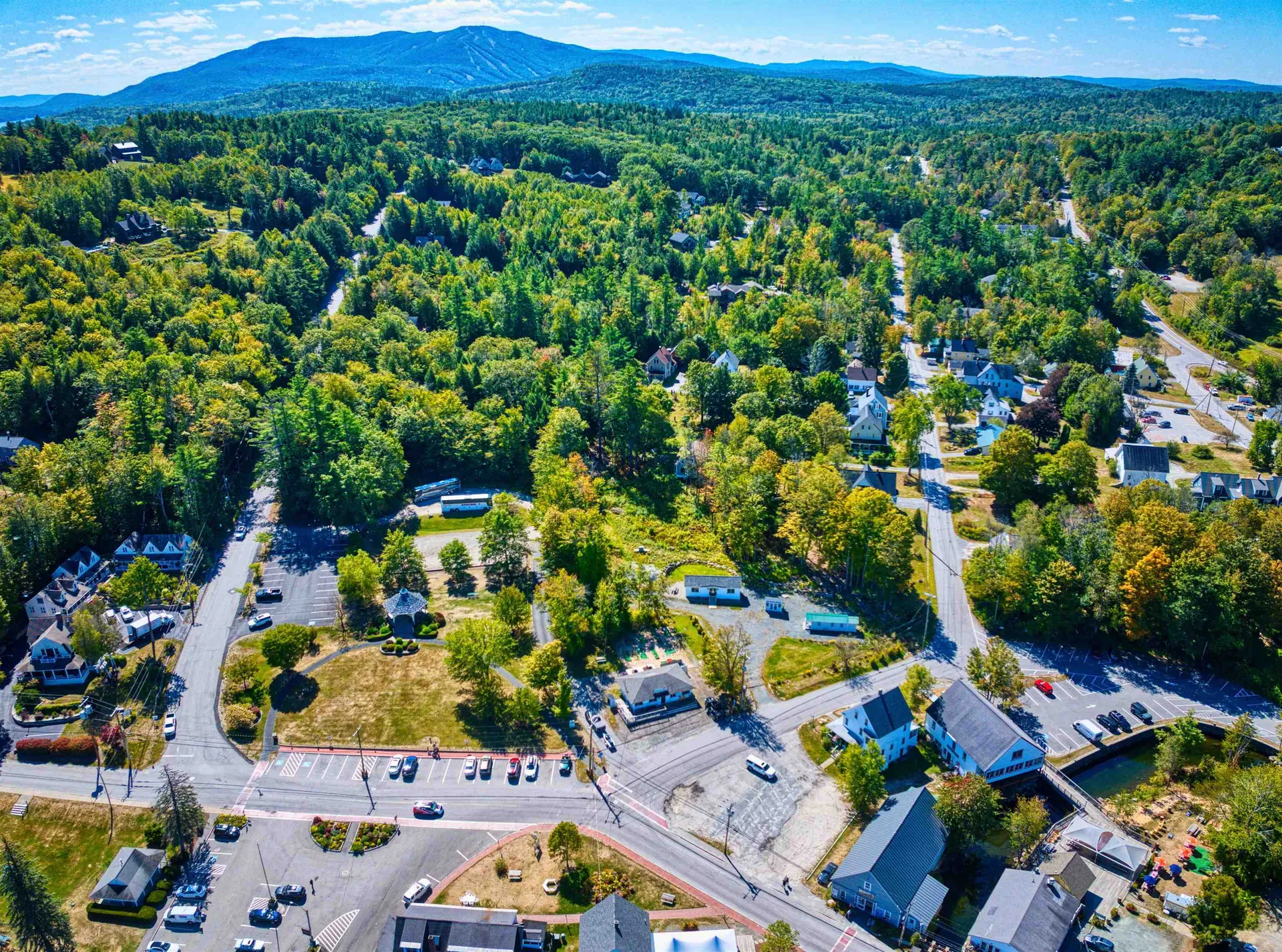 33 River Road Sunapee NH 03782