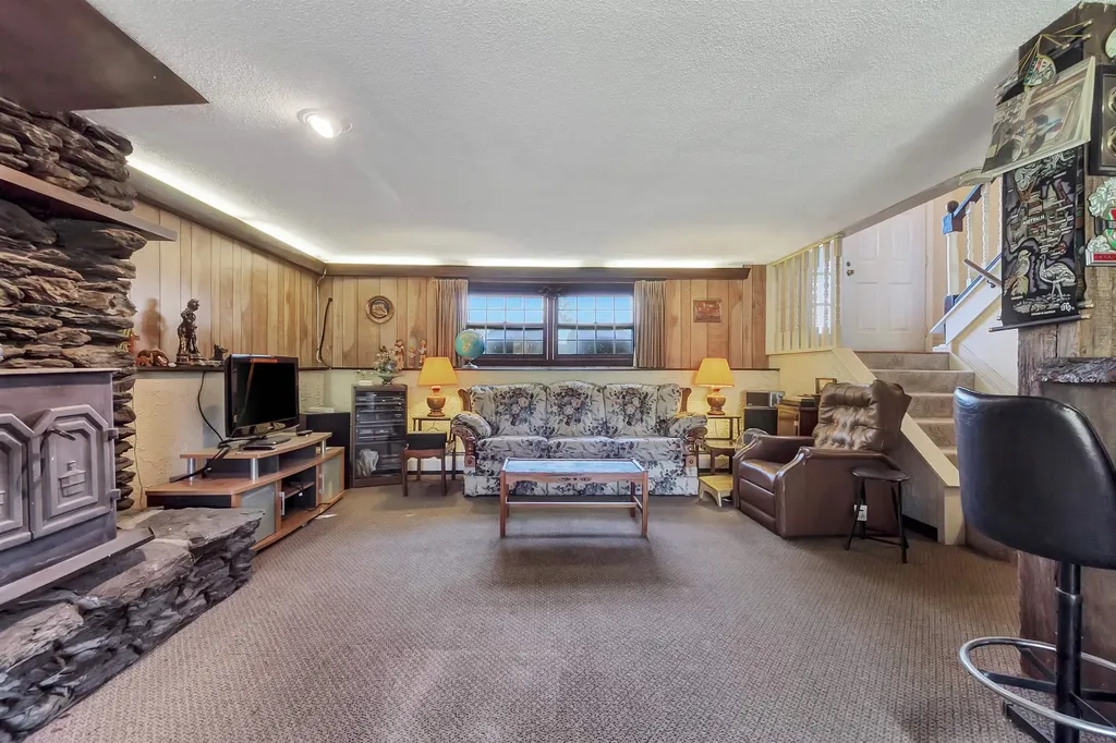 11 Lyman Avenue Rutland City VT 05701