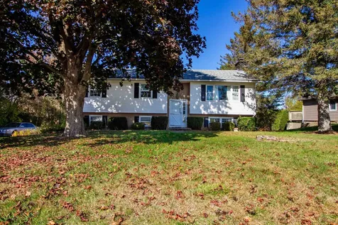 11 Lyman Avenue Rutland City VT 05701