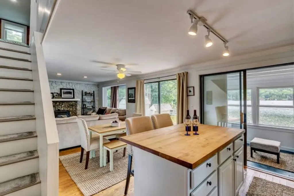 28 Shore Drive Newbury NH 03255