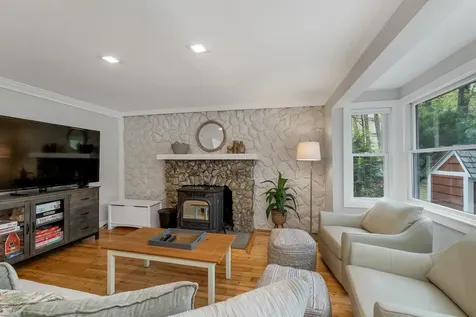 28 Shore Drive Newbury NH 03255
