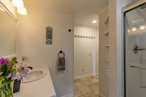 28 Shore Drive Newbury NH 03255