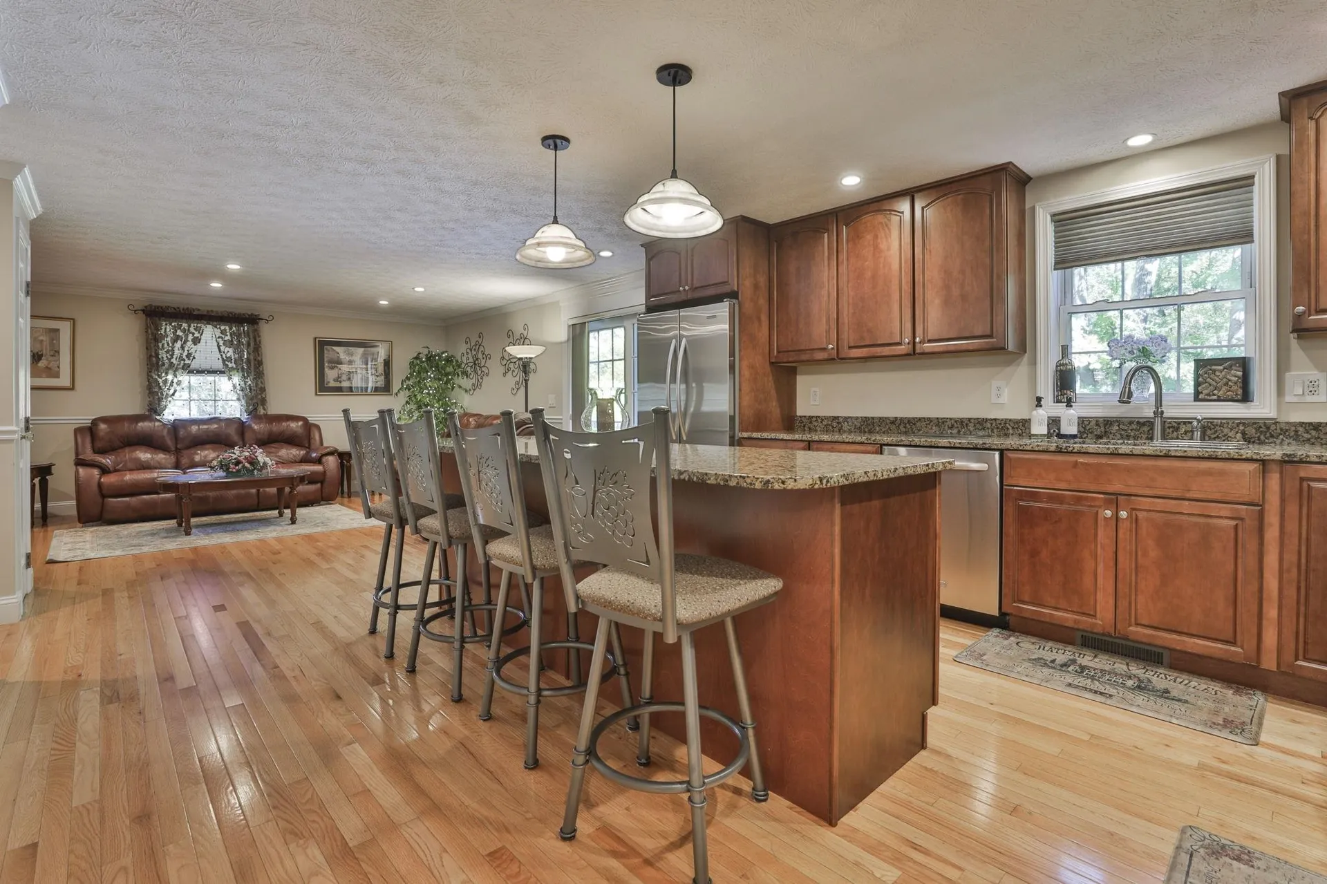 8 Joan Avenue Hudson NH 03051