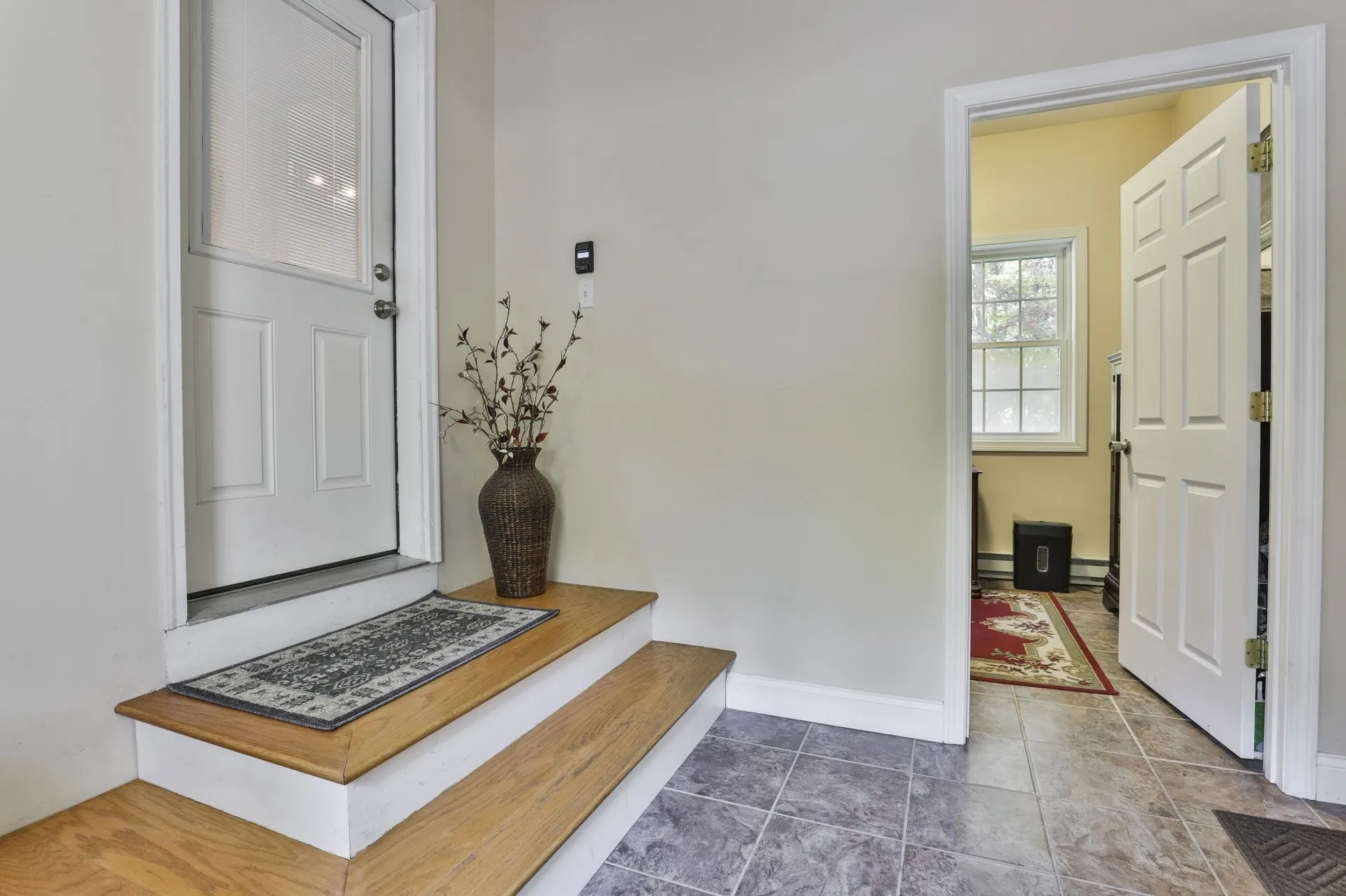 8 Joan Avenue Hudson NH 03051