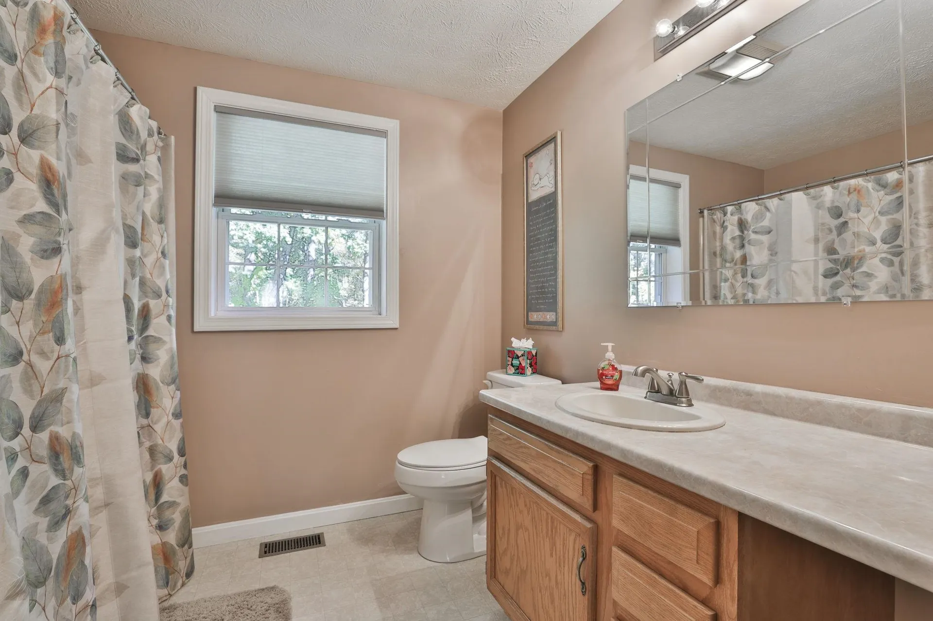 8 Joan Avenue Hudson NH 03051