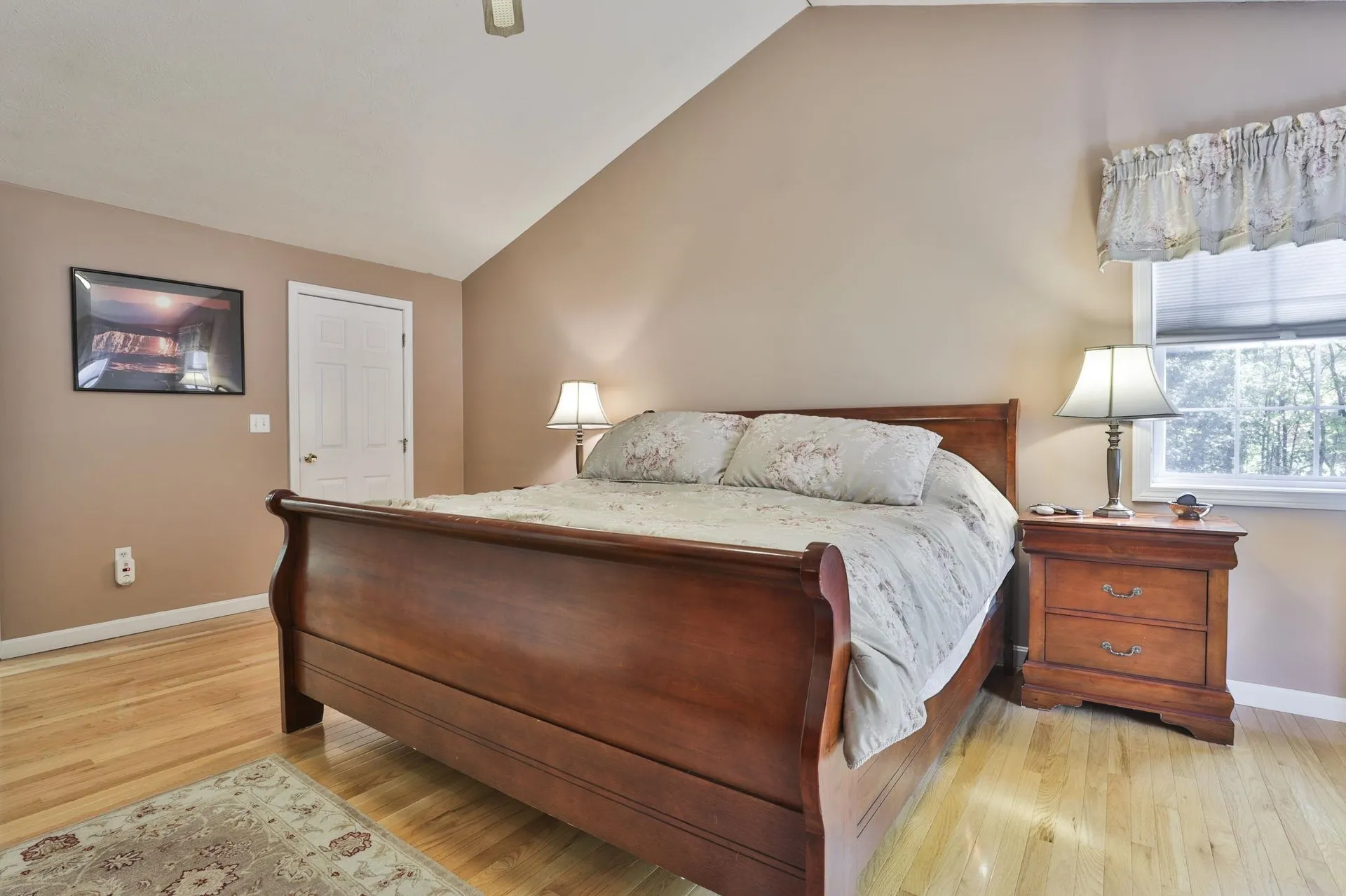 8 Joan Avenue Hudson NH 03051