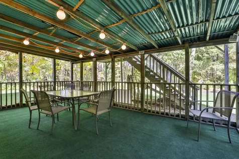 8 Joan Avenue Hudson NH 03051