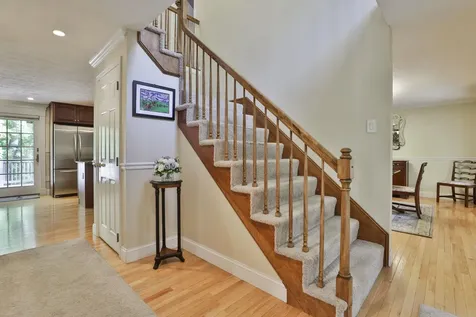 8 Joan Avenue Hudson NH 03051
