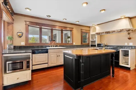 1926 West Lake Road Wells VT 05744