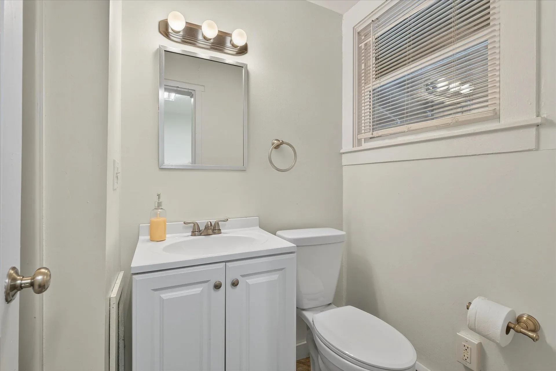 61 Pleasant Street Ludlow VT 05149