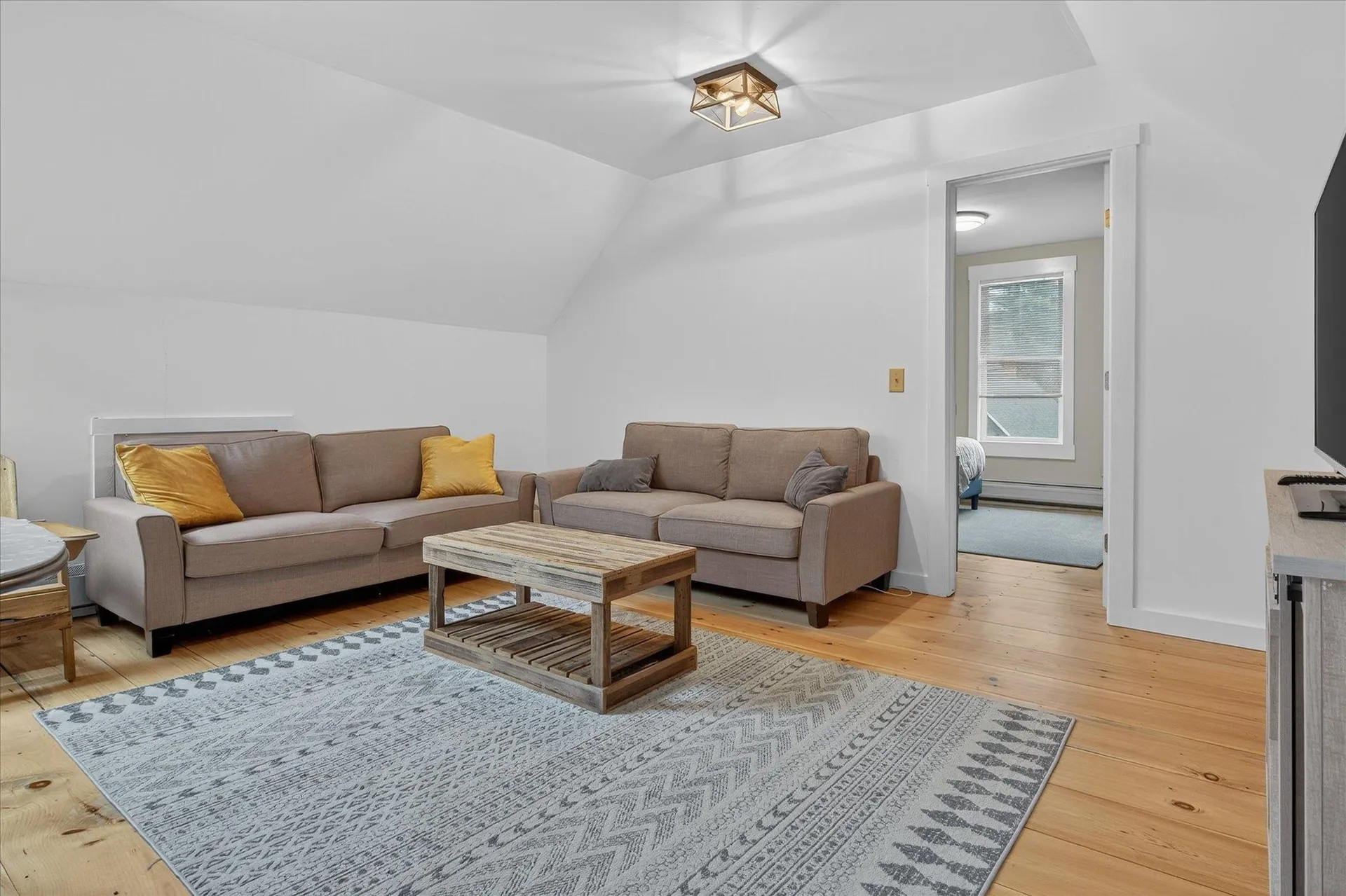 61 Pleasant Street Ludlow VT 05149