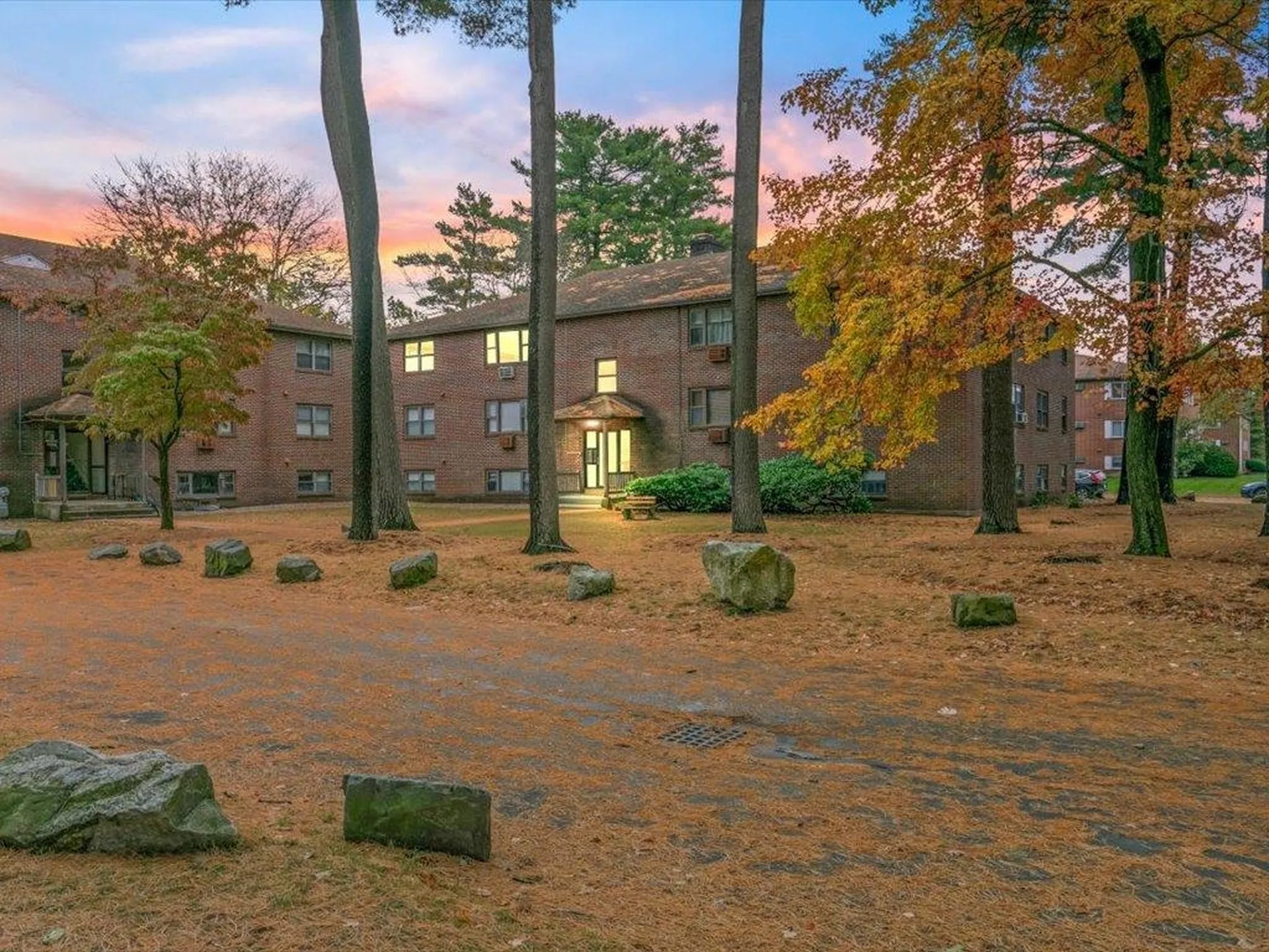 4 Brook Road Salem NH 03079