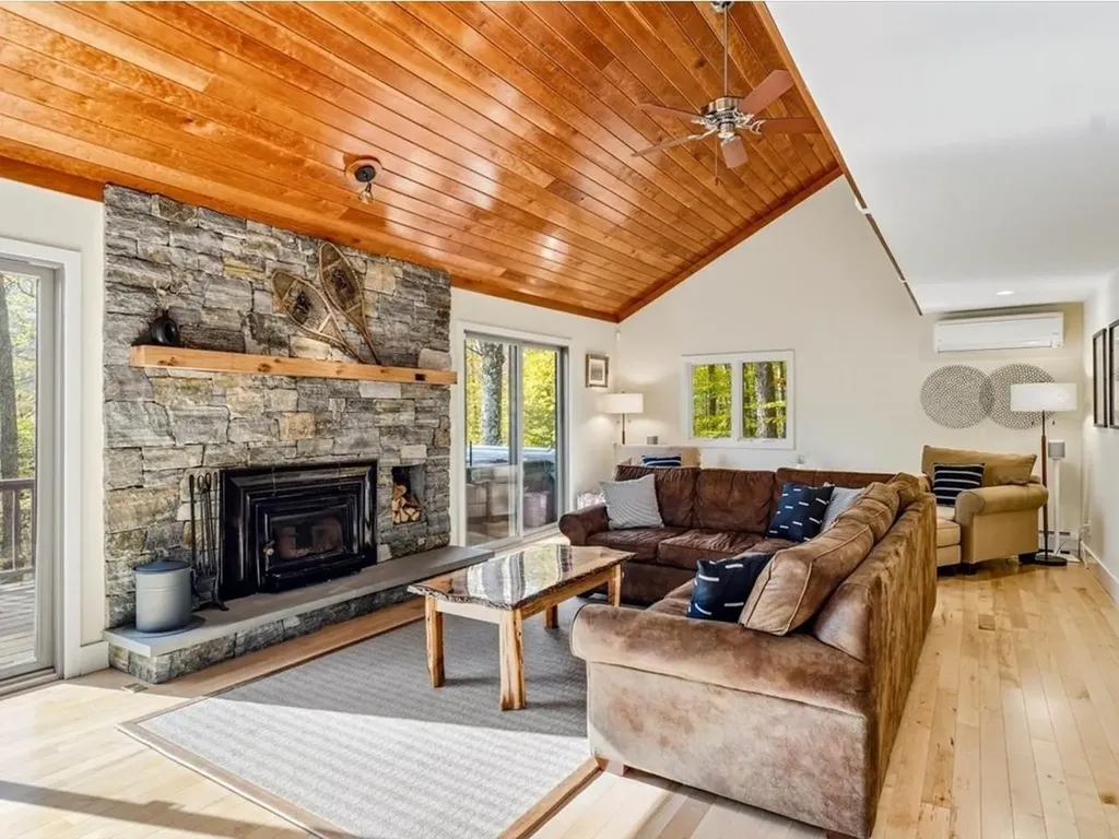185 Maple Road Stowe VT 05672