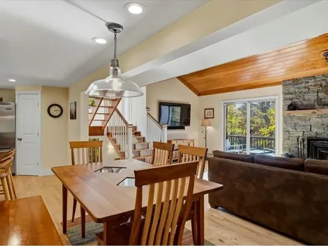 185 Maple Road Stowe VT 05672